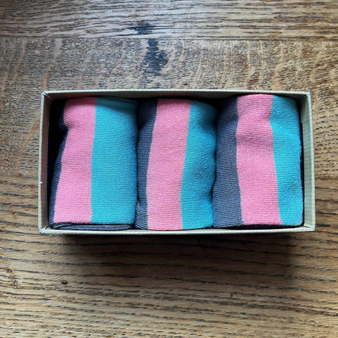 WOMEN'S BAMBOO SOCKS GIFT BOX - Lipstick